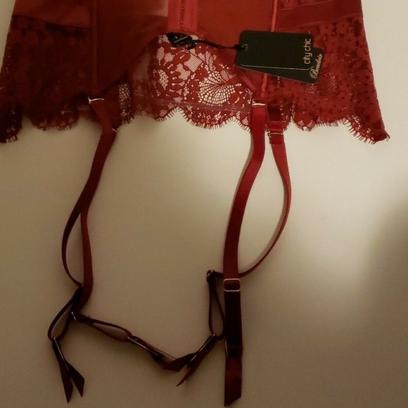 City Chic Clementine Lace Garter Belt in Red XS/14 - Picture 7 of 12